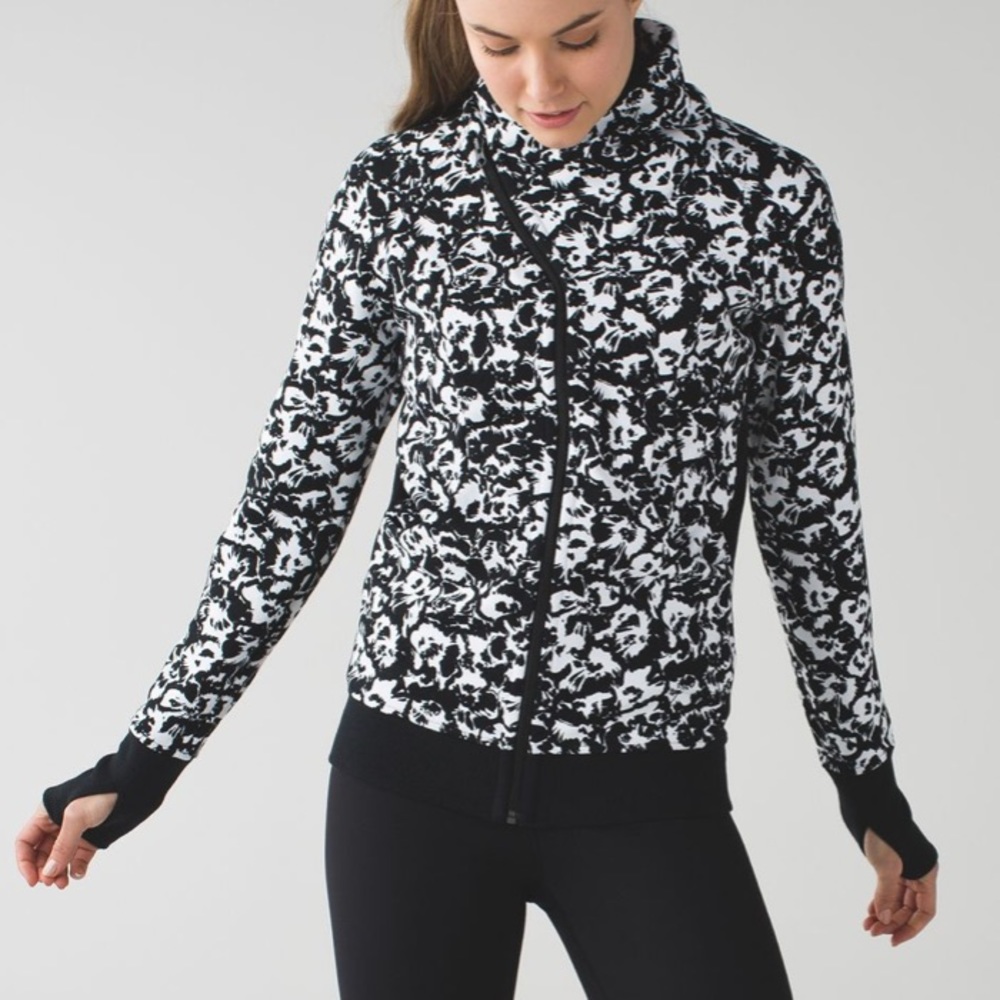 Lululemon Athletica Cozy Cuddle Up Jacket